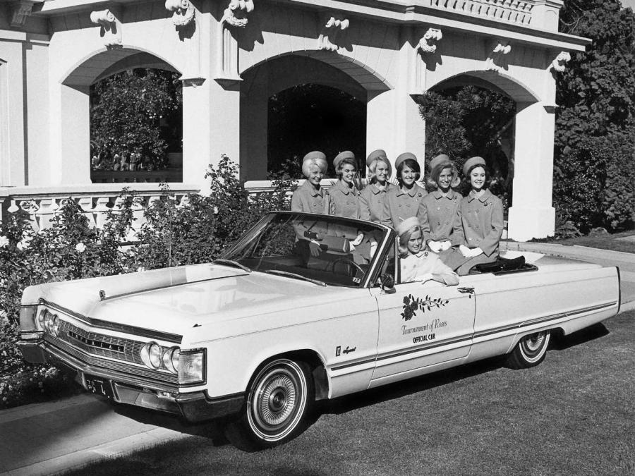  Imperial Crown Convertible (CY1-M) 1967 года  (фото 2 из 3)